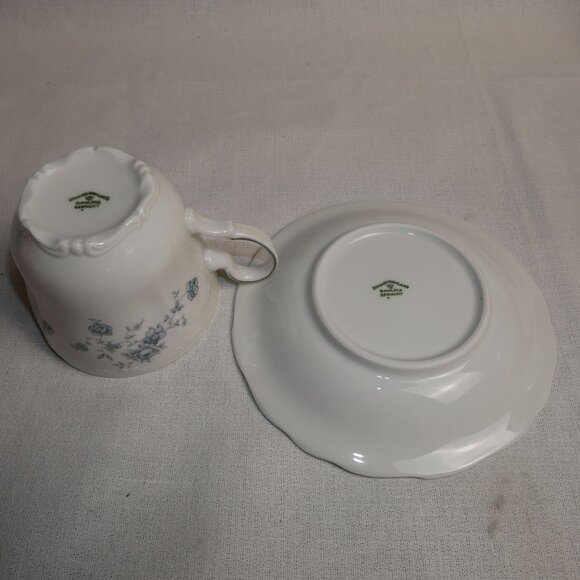 Set Of 4 Johann Haviland Bavaria Germany Blue Garland Tea Cups & Saucers VTG - Picture 3 of 10